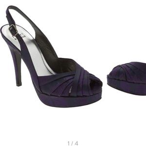 NWT Stuart Weitzman Black Suede Pumps